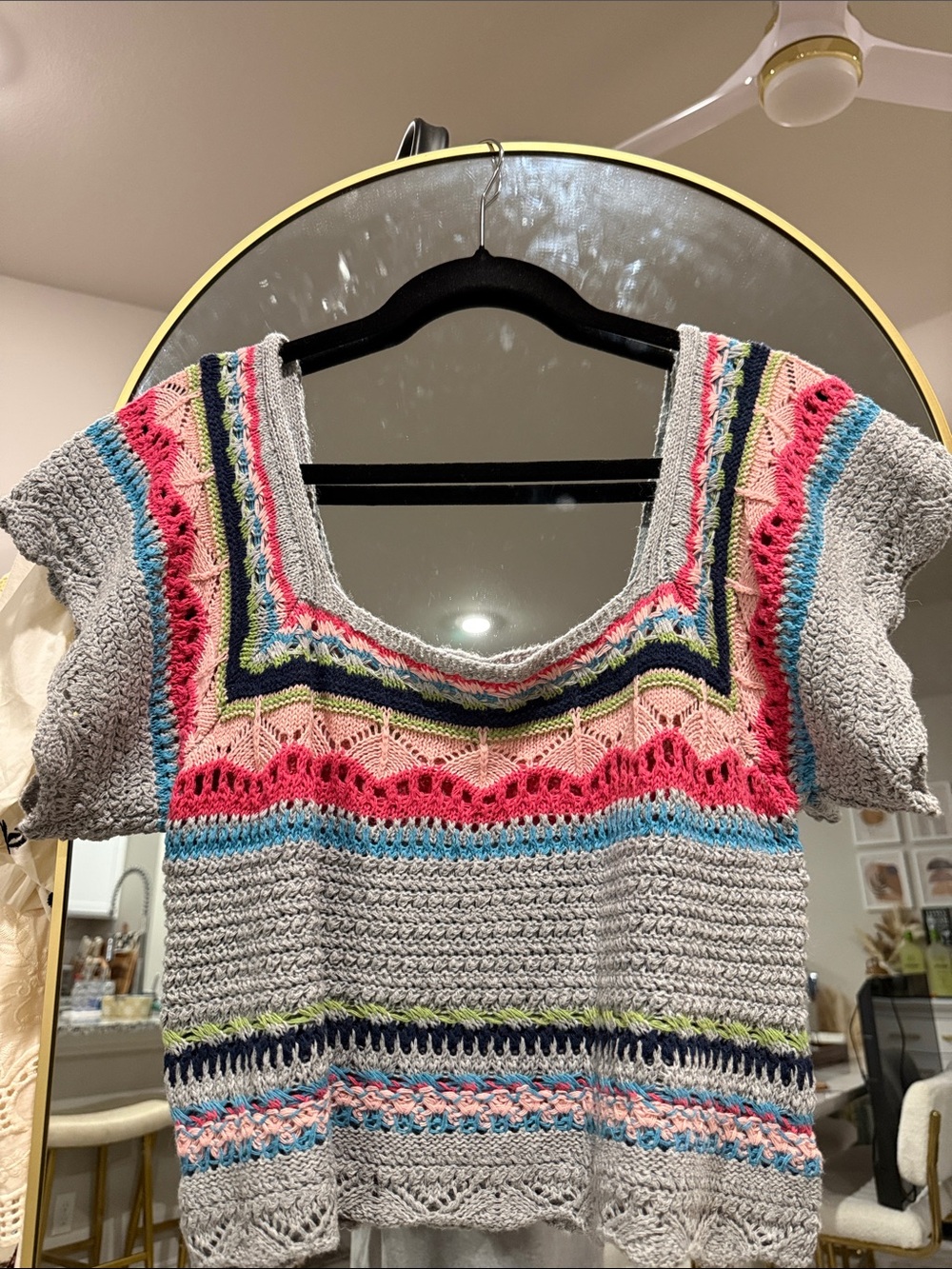 POL Gray Cropped Knit Top with Pink, Blue & Navy Accents